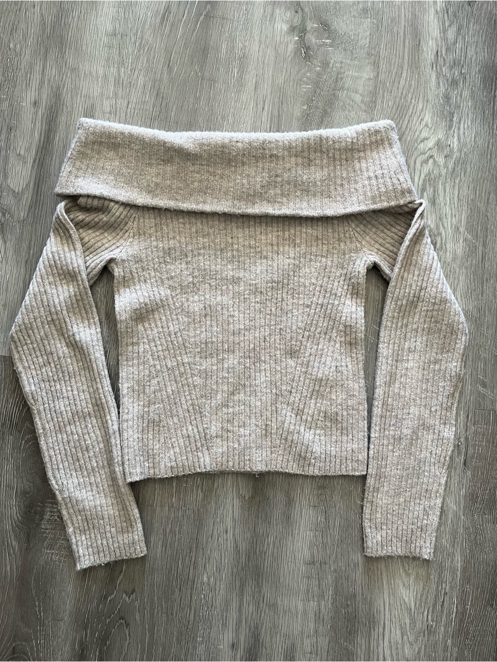 Off-Shoulder Ribbed Sweater - Light Beige/Gray